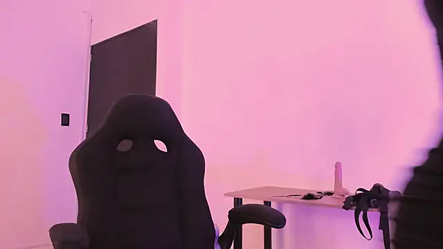 Snapshot of AnnaraLein chatting on October 2025 03:29:02 AM AnnaraLein online show from October 2025 03:29:02 AM