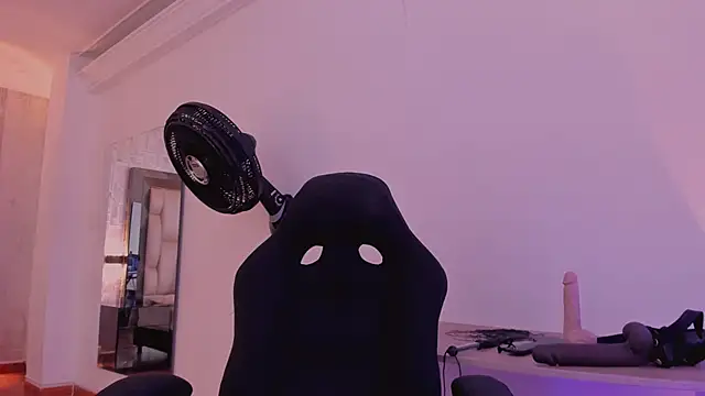 Snapshot of AnnaraLein chatting on October 2025 03:36:02 AM AnnaraLein online show from October 2025 03:36:02 AM