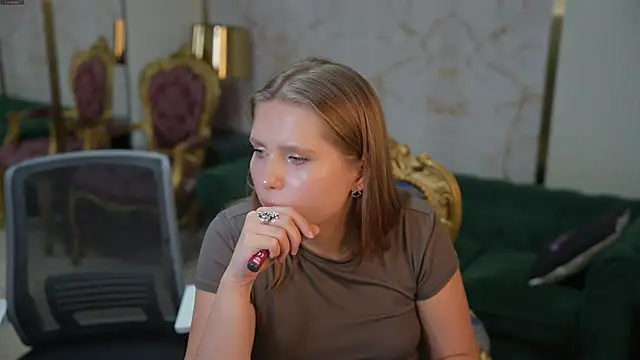 Snapshot of Tiana_Princesss chatting on September 2025 02:54:01 PM Tiana Princesss online show from September 2025 02:54:01 PM