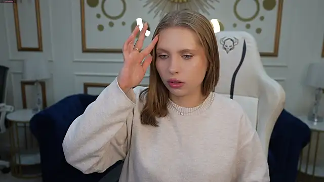 Snapshot of Tiana_Princesss chatting on October 2025 06:33:01 AM Tiana Princesss online show from October 2025 06:33:01 AM