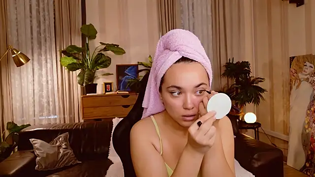 CutePully online show from September 2025 08:04:02 AM