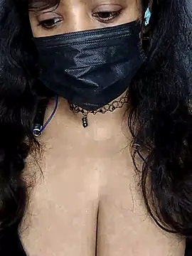 Snapshot of aliyaa9900 chatting on October 2025 07:25:01 PM aliyaa9900 online show from October 2025 07:25:01 PM