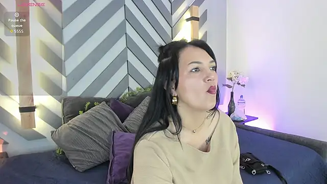 Viioleetta  online show from September 2025 12:52:02 PM