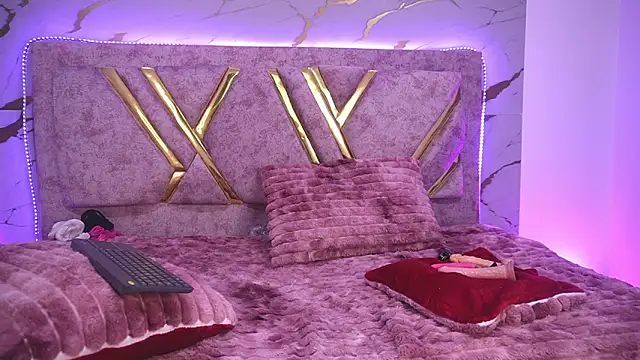 Snapshot of violetta_maki chatting on November 2025 01:49:02 AM violetta maki online show from November 2025 01:49:02 AM