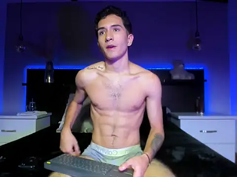 Snapshot of eriikjoness chatting on September 2025 06:12:02 PM eriikjoness online show from September 2025 06:12:02 PM