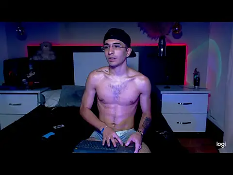 Snapshot of eriikjoness chatting on October 2025 04:04:02 AM eriikjoness online show from October 2025 04:04:02 AM