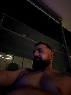 Snapshot of KstnSrg19 chatting on November 2025 03:34:02 PM KstnSrg19 online show from November 2025 03:34:02 PM