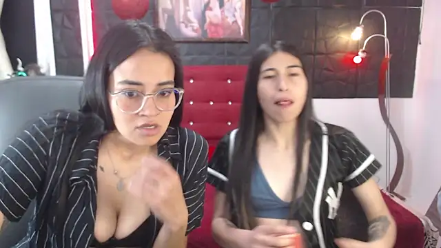 EmilyBazan online show from September 2025 10:00:01 PM