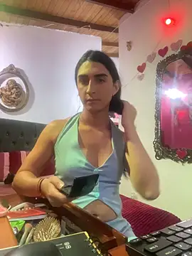 lola diez online show from October 2025 10:19:02 PM