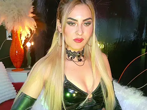 SexyBlondeLatina online show from September 2025 07:41:02 PM