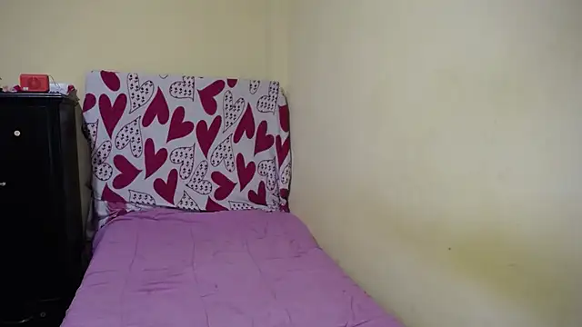 Snapshot of arvahot69 chatting on October 2025 10:45:01 AM arvahot69 online show from October 2025 10:45:01 AM