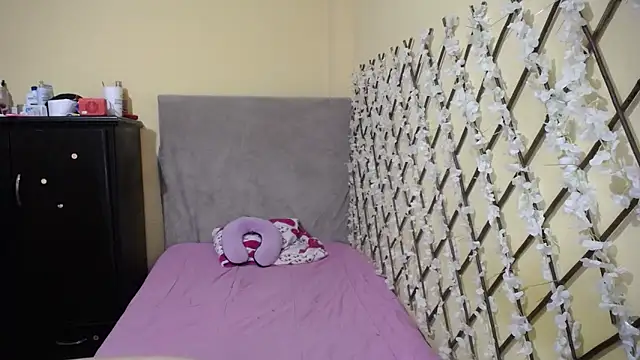 Snapshot of arvahot69 chatting on November 2025 12:15:01 PM arvahot69 online show from November 2025 12:15:01 PM