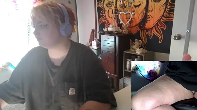 Annikkaa online show from September 2025 05:57:02 PM