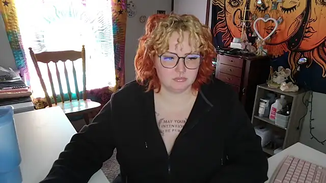 Annikkaa online show from September 2025 05:25:01 PM