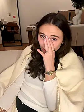 SophiiaStarr online show from October 2025 05:24:02 PM