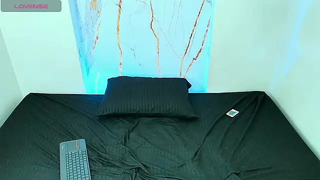 Snapshot of Anny_mendes chatting on October 2025 04:57:02 AM Anny mendes online show from October 2025 04:57:02 AM