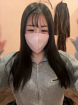 Ema-- online show from November 2025 10:04:02 AM