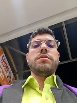 Snapshot of DanteWinter chatting on November 2025 02:44:01 AM DanteWinter online show from November 2025 02:44:01 AM