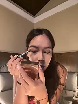 Crimsondoll  online show from September 2025 10:15:01 PM