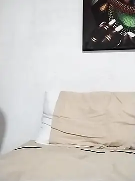 Snapshot of latinblack16 chatting on October 2025 03:25:01 AM latinblack16 online show from October 2025 03:25:01 AM