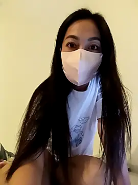 lisa huynh online show from September 2025 11:54:02 AM