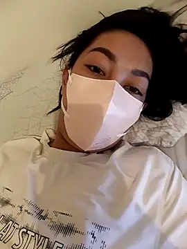 lisa huynh online show from September 2025 06:02:01 AM