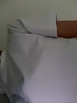 lisa huynh online show from September 2025 07:02:01 AM
