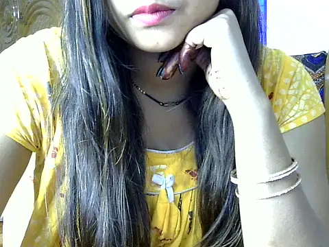 dreamgirl20262 online show from October 2025 04:57:01 AM