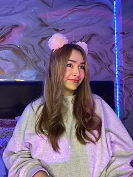 Valeryfox01  online show from October 2025 04:32:01 AM