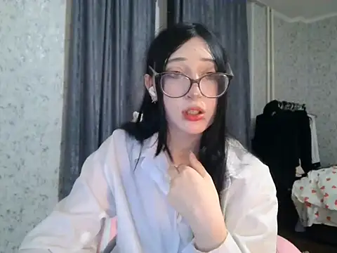 KeicyKlark online show from September 2025 06:10:01 PM