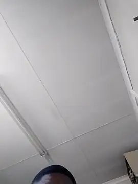 TopssyKreet online show from November 2025 12:06:01 PM