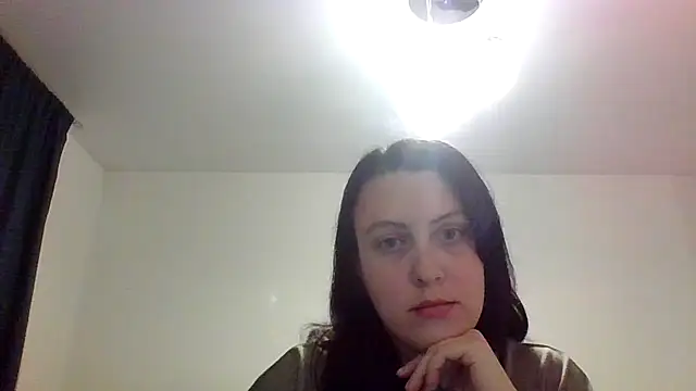 Nyrella online show from November 2025 06:40:02 PM