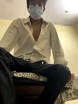 nightfuryyx online show from September 2025 08:20:01 PM