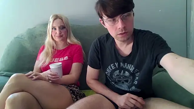 Snapshot of Eric_Basilio chatting on September 2025 10:42:01 AM Eric Basilio online show from September 2025 10:42:01 AM