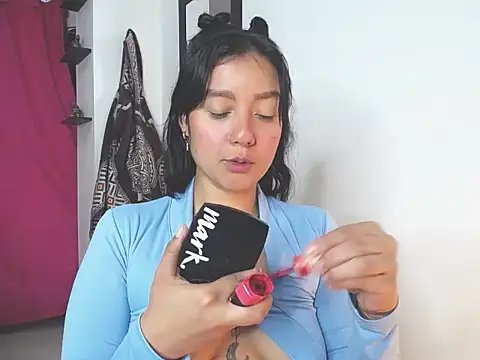 Snapshot of charlottekiss99 chatting on December 2025 01:38:02 PM charlottekiss99 online show from December 2025 01:38:02 PM