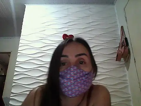 submissatimida online show from October 2025 06:15:02 PM