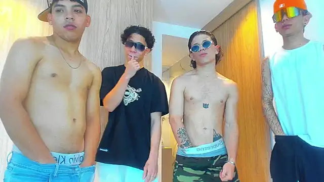 Latin White Boys online show from September 2025 05:06:02 AM