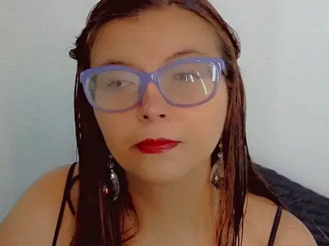 Amber Rouge  online show from October 2025 12:02:02 PM