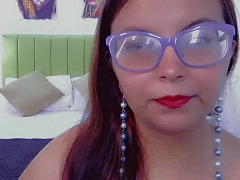 Amber Rouge  online show from October 2025 12:09:02 PM