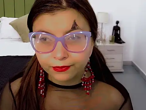 Amber Rouge  online show from October 2025 12:06:01 PM