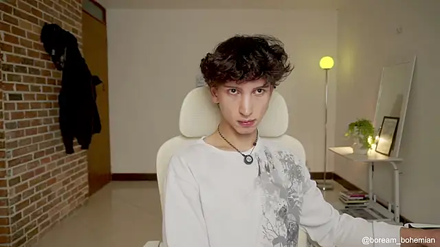 Snapshot of boream chatting on October 2025 12:35:01 PM boream online show from October 2025 12:35:01 PM