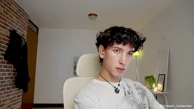 Snapshot of boream chatting on October 2025 01:34:02 PM boream online show from October 2025 01:34:02 PM