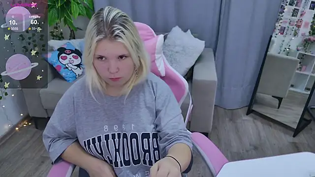 EmillyRogers online show from September 2025 05:17:02 AM