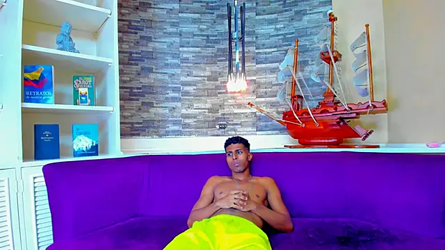 Snapshot of PoisonGuys chatting on October 2025 07:11:02 PM PoisonGuys online show from October 2025 07:11:02 PM