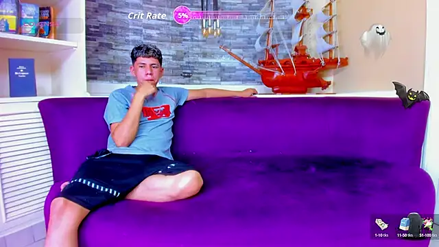 Snapshot of PoisonGuys chatting on November 2025 01:17:02 AM PoisonGuys online show from November 2025 01:17:02 AM