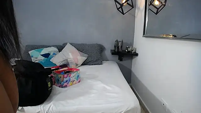 Luciana Graay online show from October 2025 01:09:01 PM