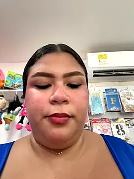 Julietafosters online show from September 2025 08:11:02 PM