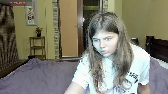 Lilly Jess online show from October 2025 06:19:02 PM