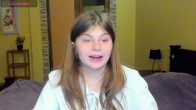 Lilly Jess online show from October 2025 06:41:01 PM