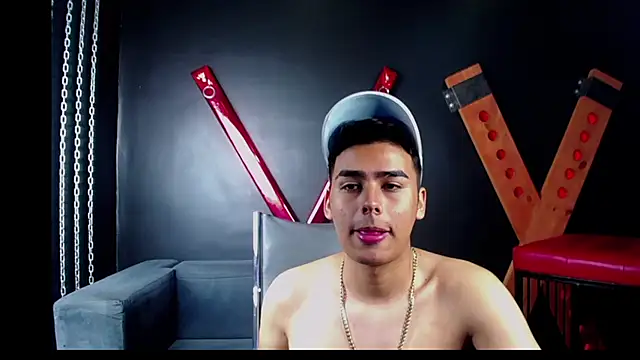 Snapshot of Matthewlodge chatting on October 2025 01:11:01 PM Matthewlodge online show from October 2025 01:11:01 PM